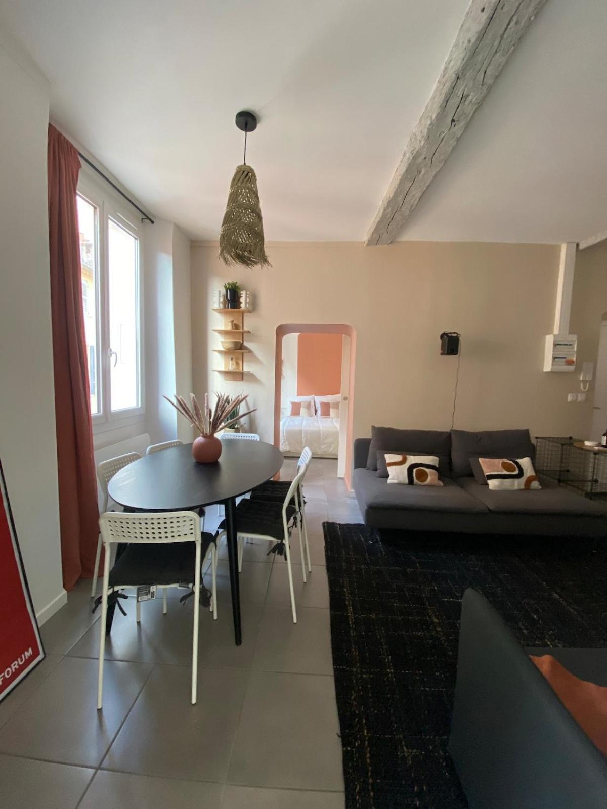 Apartment Proche Du Port